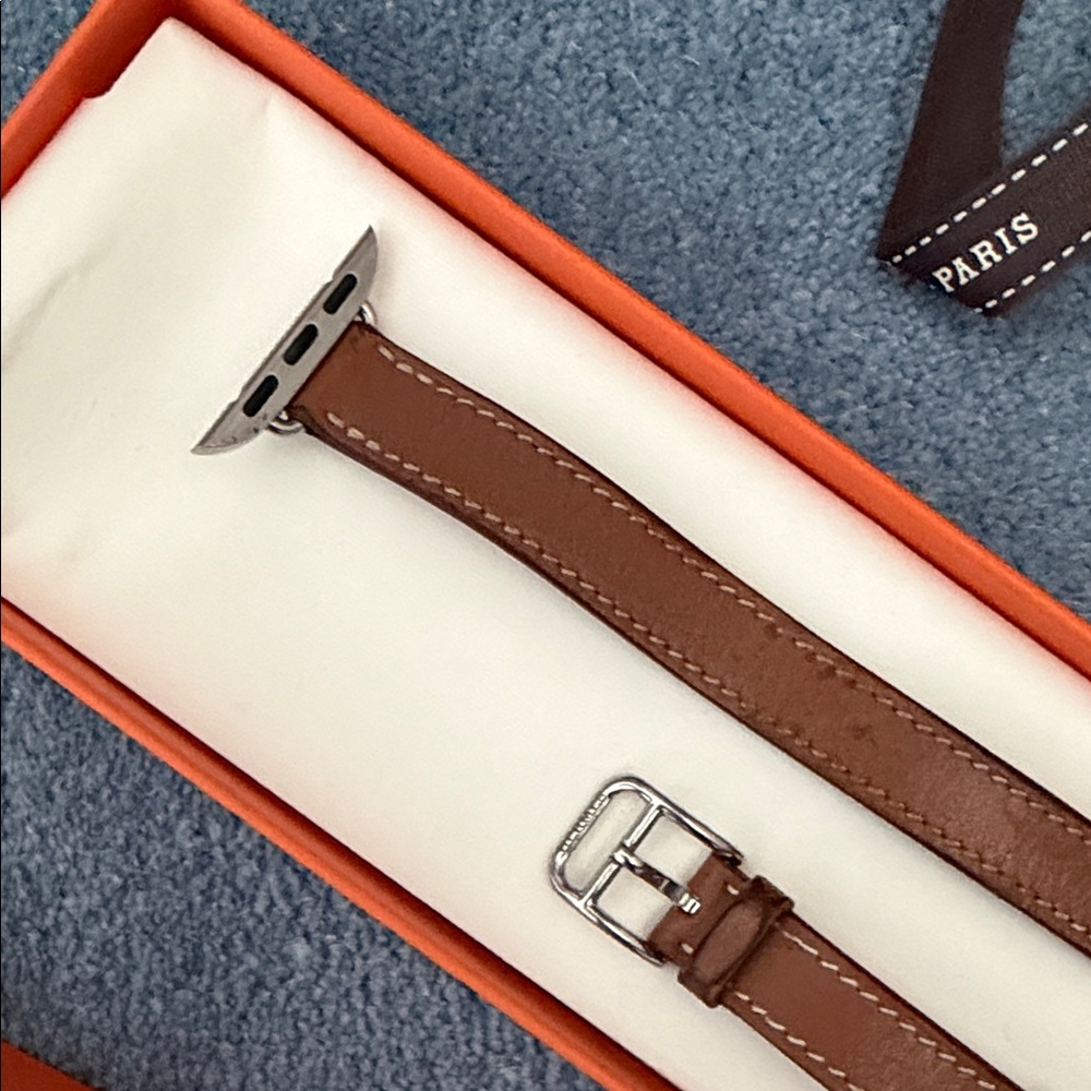 Apple Watch Hermès Attelage Brown Leather Double Tour Band 38 - Picture 4 of 6